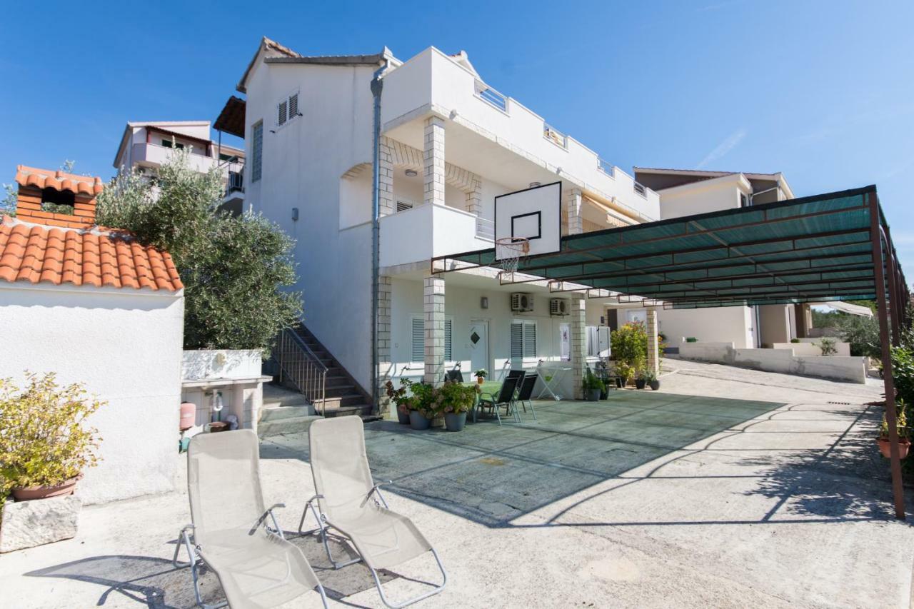 Apartmani Zana Okrug Gornji Exterior foto