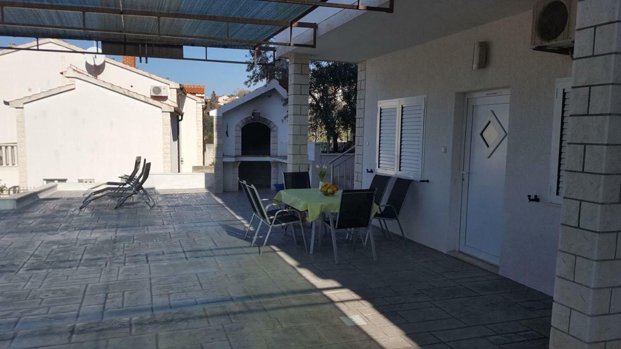Apartmani Zana Okrug Gornji Exterior foto